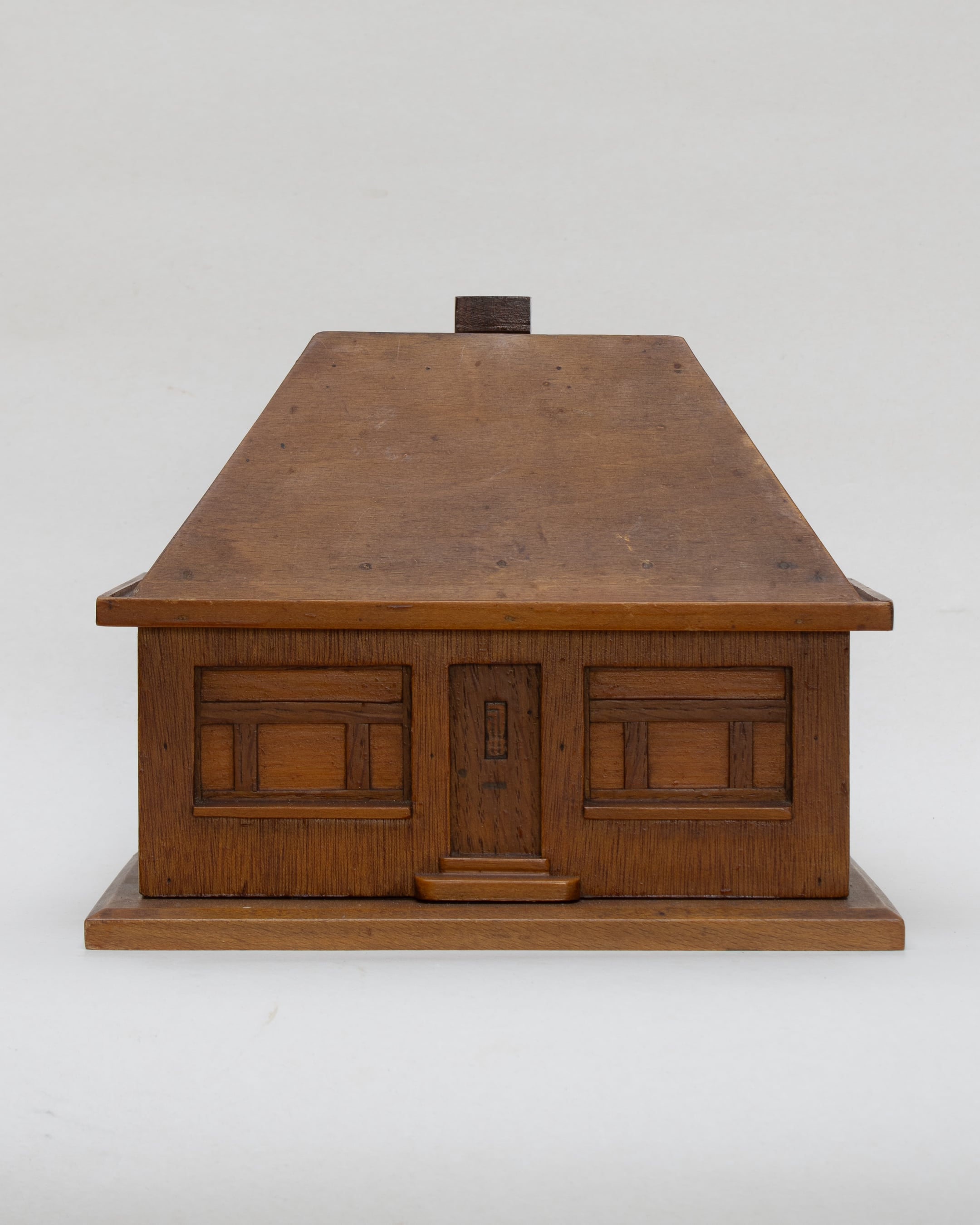 Money box by Geran Knol