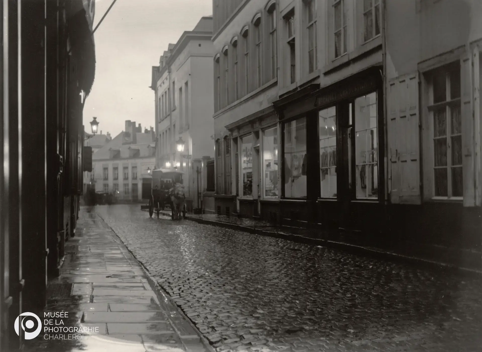 Namur, décembre 1901 by Léonard Misonne